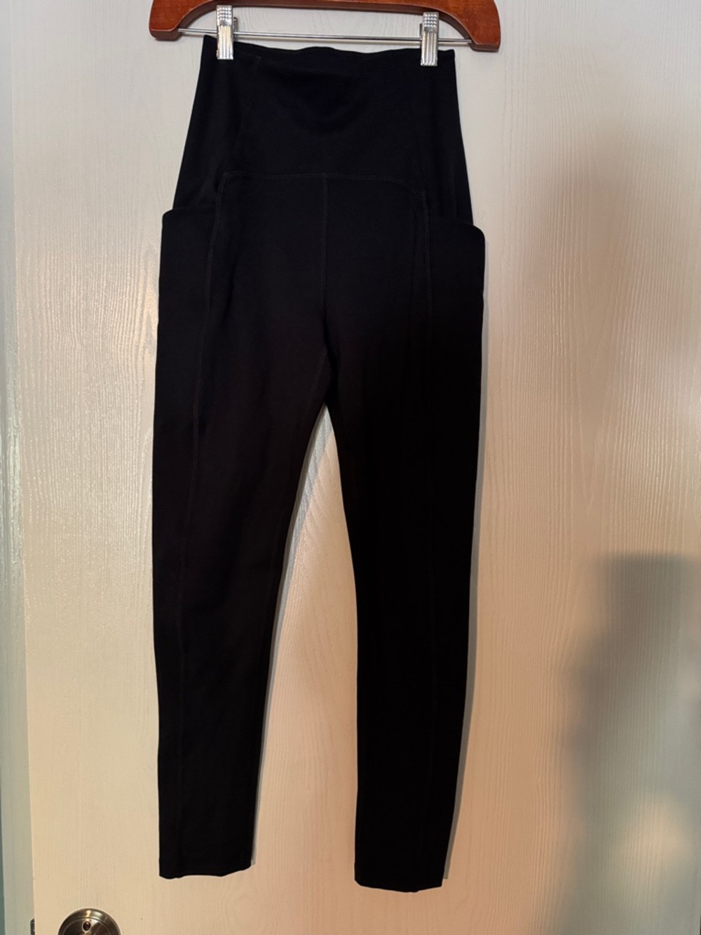 Beyond Yoga Black Compression Leggings Size Small Like New